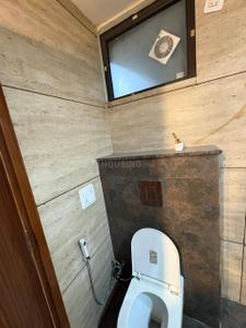 Bathroom Image of 1530 Sq.ft 2 BHK Builder Floor for rent in Sector 46 Gurgaon for Rs. 44200