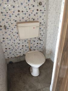 Bathroom Image of 700 Sq.ft 2 BHK Apartment / Flat for sale in Kalikapur, EM Bypass Kolkata for Rs. 3100000