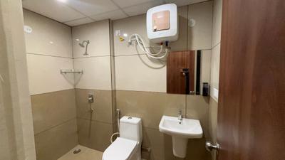 Sumeru Eastern Arc Phase 2 Bathroom Two 4