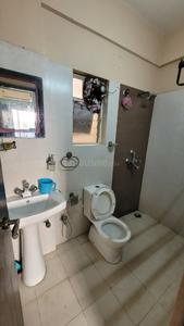 Bathroom Image of 1200 Sq.ft 3 BHK Apartment / Flat for rent in Srijan Green Field City Classic Premium, Maheshtala Kolkata for Rs. 25000