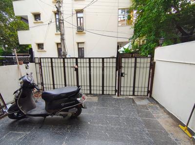 Balcony Image of 1500 Sq.ft 4 BHK Independent House for sale in Palam Vihar Gurgaon for Rs. 20000000