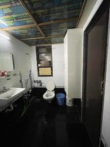 Bathroom Image of 1650 Sq.ft 3 BHK Apartment / Flat for sale in Kailash Tower, Kandivali West Mumbai for Rs. 32500000