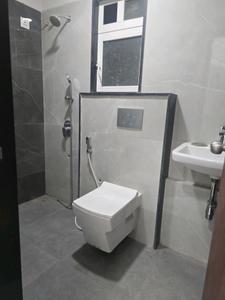 Common Bathroom Two Image of 3240 Sq.ft 4 BHK Apartment / Flat for sale in Emgee Vikas Park, Juhu Mumbai for Rs. 162000000