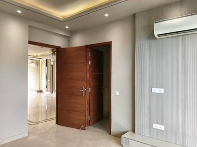 Bedroom Image of 2500 Sq.ft 4 BHK Builder Floor for sale in Sector 46 Gurgaon for Rs. 28500000