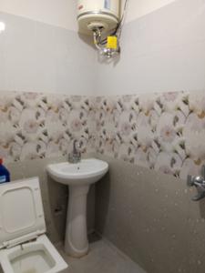 Bathroom Image of 3300 Sq.ft 7 BHK Independent House for sale in Bidholi Dehradun for Rs. 18100000