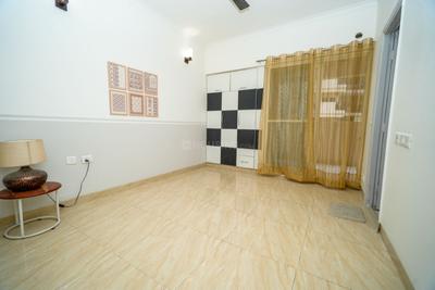 Bedroom Image of 1179 Sq.ft 2.5 BHK Apartment / Flat for sale in Amrapali Silicon City, Sector 76 Noida for Rs. 12100000