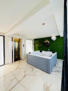 Image of 5000 Sq.ft 5 BHK Independent House for sale in Gandhi Path West, Jaipur for Rs. 32100000