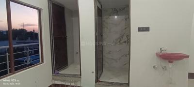 Balcony Image of 700 Sq.ft 2 BHK Builder Floor for rent in Parao Varanasi for Rs. 7500