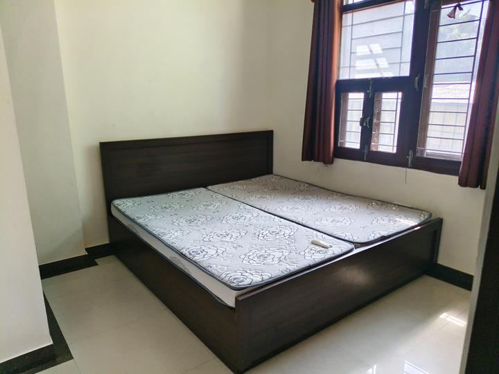 Mannat Bedroom 1