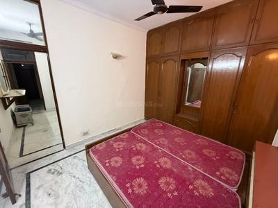 Bedroom Image of 1000 Sq.ft 2 BHK Builder Floor for rent in Lajpat Nagar New Delhi for Rs. 41000