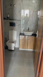 Bathroom Image of 1800 Sq.ft 3 BHK Apartment / Flat for rent in Mansarovar Extension Jaipur for Rs. 20000