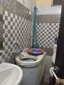 Bathroom Image of Girls pg in Dhourra Mafi, Aligarh