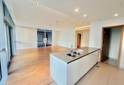 Kitchen Image of 2187 Sq.ft 3 BHK Apartment / Flat for rent in Al Wasl Dubai for Rs. 650000