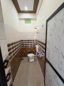 Bathroom Image of 1500 Sq.ft 3 BHK Independent House for rent in Daheli Sujanpur Kanpur for Rs. 15000