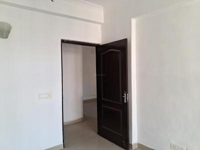 Bedroom Image of 1180 Sq.ft 2.5 BHK Apartment / Flat for sale in Amrapali Silicon City, Sector 76 Noida for Rs. 11800000