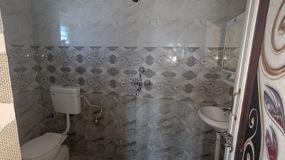 Bathroom Image of 1500 Sq.ft 2 BHK Independent House for rent in Mahilong Ranchi for Rs. 9000