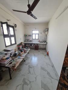Hall Image of 350 Sq.ft 1 BHK Builder Floor for rent in Model Town New Delhi for Rs. 16000