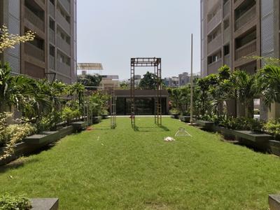 Image of 3125 Sq.ft 4 BHK Apartment / Flat for sale in Saanvi Nirman Spectra, Bopal, Ahmedabad for Rs. 17500000