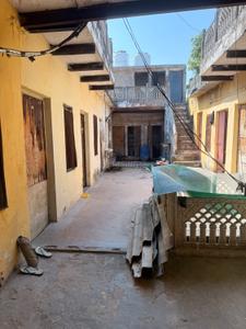 Balcony Image of 150 Sq.ft 1 RK Builder Floor for rent in Sikandra Agra for Rs. 1900