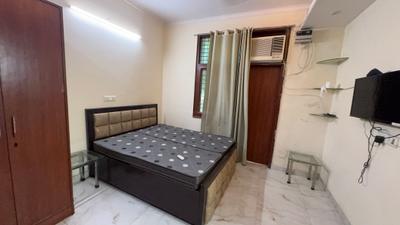 Bedroom Image of 600 Sq.ft 1 BHK Apartment / Flat for rent in Sushant Lok Phase 1 Gurgaon for Rs. 29000