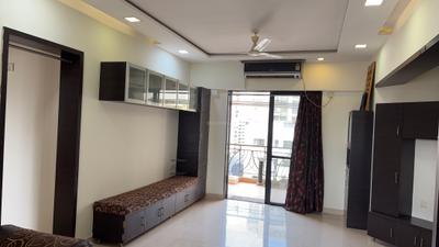 Living Room Image of 1350 Sq.ft 3 BHK Apartment / Flat for sale in Magarpatta Trillium, Magarpatta City Pune for Rs. 21000000