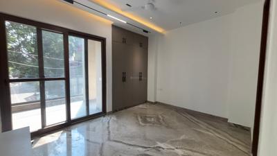 Bedroom Image of 1350 Sq.ft 3 BHK Builder Floor for sale in Janakpuri New Delhi for Rs. 37300000