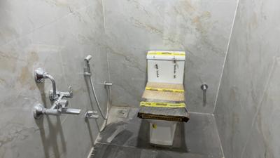 Bathroom Image of 1000 Sq.ft 1 BHK Builder Floor for rent in Scheme No 113 Indore for Rs. 21500