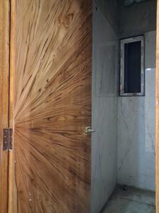 Common Bathroom Image of 1675 Sq.ft 3.5 BHK Apartment / Flat for sale in Sector 102 Noida for Rs. 8550000
