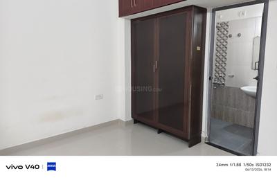 Bedroom Image of 856 Sq.ft 2 BHK Apartment / Flat for rent in Sholinganallur Chennai for Rs. 25000