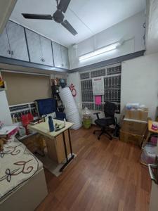 Bedroom Image of 500 Sq.ft 1 BHK Apartment / Flat for sale in Mukund Nagar Pune for Rs. 11000000