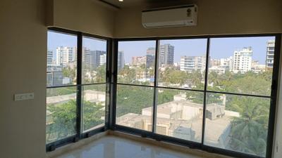 Bedroom Image of 1200 Sq.ft 3 BHK Apartment / Flat for rent in Santacruz West Mumbai for Rs. 225000