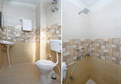 Bathroom Image of Cripa PG in Sector 62, Noida