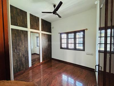 Bedroom Image of 1100 Sq.ft 2 BHK Independent House for rent in Shivakumara Swamy Nagara Davanagere for Rs. 15500