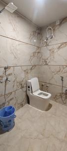 Bathroom Image of 2500 Sq.ft 1 BHK Independent House for rent in Amaniganj Ayodhya for Rs. 60000