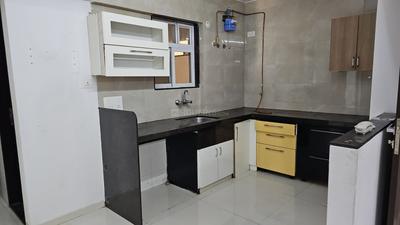 Kitchen Image of 900 Sq.ft 2 BHK Apartment / Flat for sale in Gokhale Saraswati Park, Kothrud Pune for Rs. 13900000