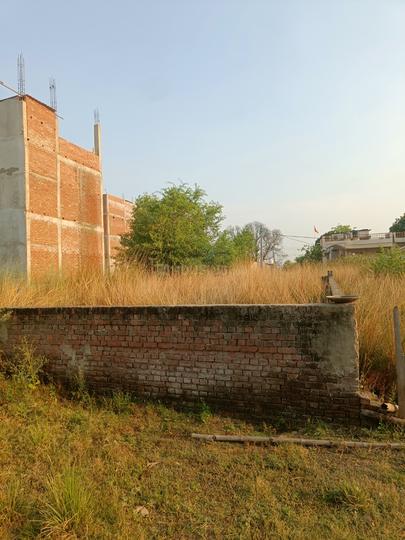 Akhari Main Image 1