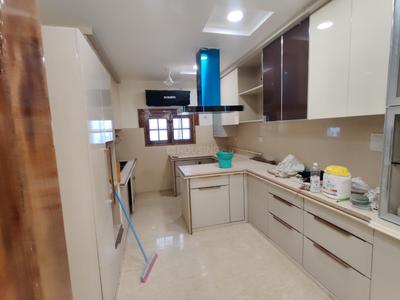 Kitchen Image of 1620 Sq.ft 3 BHK Builder Floor for sale in Surya Niketan, Anand Vihar New Delhi for Rs. 26500000