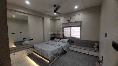Bedroom Image of 1400 Sq.ft 3 BHK Apartment / Flat for sale in Fatehgunj Vadodara for Rs. 7500000