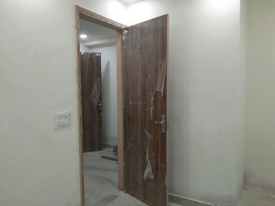 Bedroom Image of 300 Sq.ft 1 BHK Builder Floor for rent in Shastri Nagar New Delhi for Rs. 10000