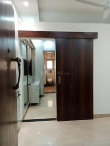 Bedroom Image of 400 Sq.ft 1 BHK Studio for rent in DLF Capital Green III, Karampura New Delhi for Rs. 26000
