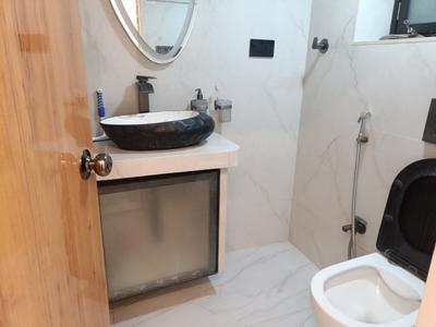Image of 1000 Sq.ft 2 BHK Apartment / Flat for sale in Royal Palms Garden View, Goregaon East, Mumbai for Rs. 10800000
