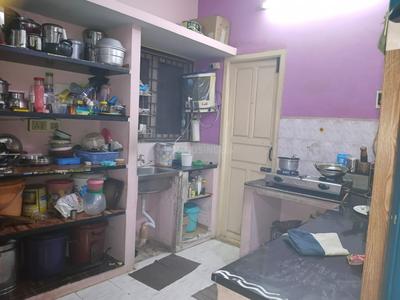 Kitchen Image of 1500 Sq.ft 2 BHK Independent House for rent in Karumandapam Tiruchirappalli for Rs. 15000