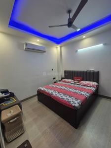 Bedroom Image of 1200 Sq.ft 3 BHK Builder Floor for sale in Ramesh Nagar New Delhi for Rs. 17500000
