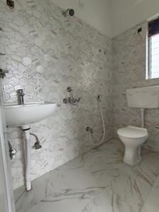 Bathroom Image of 867 Sq.ft 2 BHK Apartment / Flat for sale in Behala Kolkata for Rs. 4300000