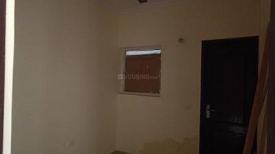 Bedroom Image of 1835 Sq.ft 3.5 BHK Apartment / Flat for sale in Amrapali Silicon City, Sector 76 Noida for Rs. 19700000