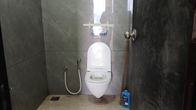 Malhar 24 East Bathroom One 4