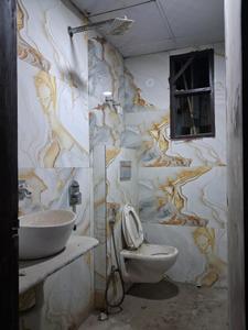 Common Bathroom Image of 1050 Sq.ft 2 BHK Apartment / Flat for sale in Paradise Homes, Sector 73 Noida for Rs. 3858000
