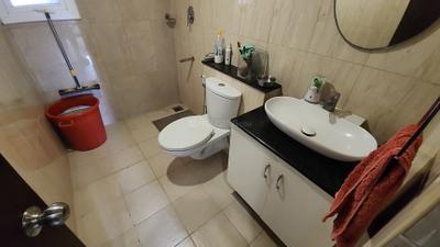 Image of 1571 Sq.ft 3 BHK Apartment / Flat for sale in Prestige Lake Ridge, Subramanyapura, Bengaluru for Rs. 25200000