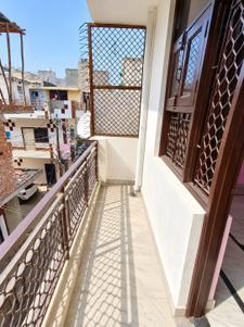 Balcony Image of 325 Sq.ft 1 BHK Builder Floor for rent in Uttam Nagar New Delhi for Rs. 6000