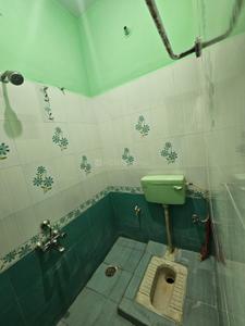 Bathroom Image of 800 Sq.ft 2 BHK Independent House for rent in Banaswadi Bengaluru for Rs. 23000